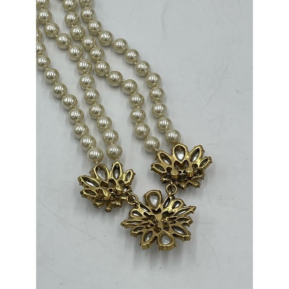 J. Crew Pearl and Rhinestone Cluster
Costume hand knotted Statement Necklace - Picture 10 of 14